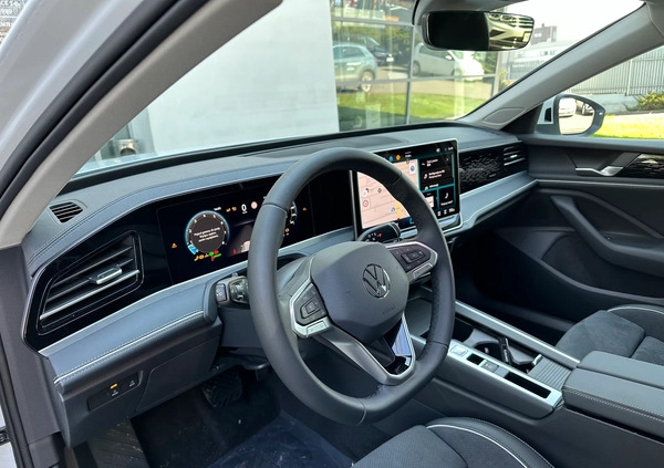 Volkswagen Passat cena 179900 przebieg: 10, rok produkcji 2024 z Bolków małe 436
